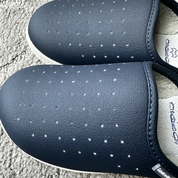 Beautiful Inblu anti shock made in Italy slip on Navy Blue clog Size 35 EU 5 USA - Picture 7 of 14